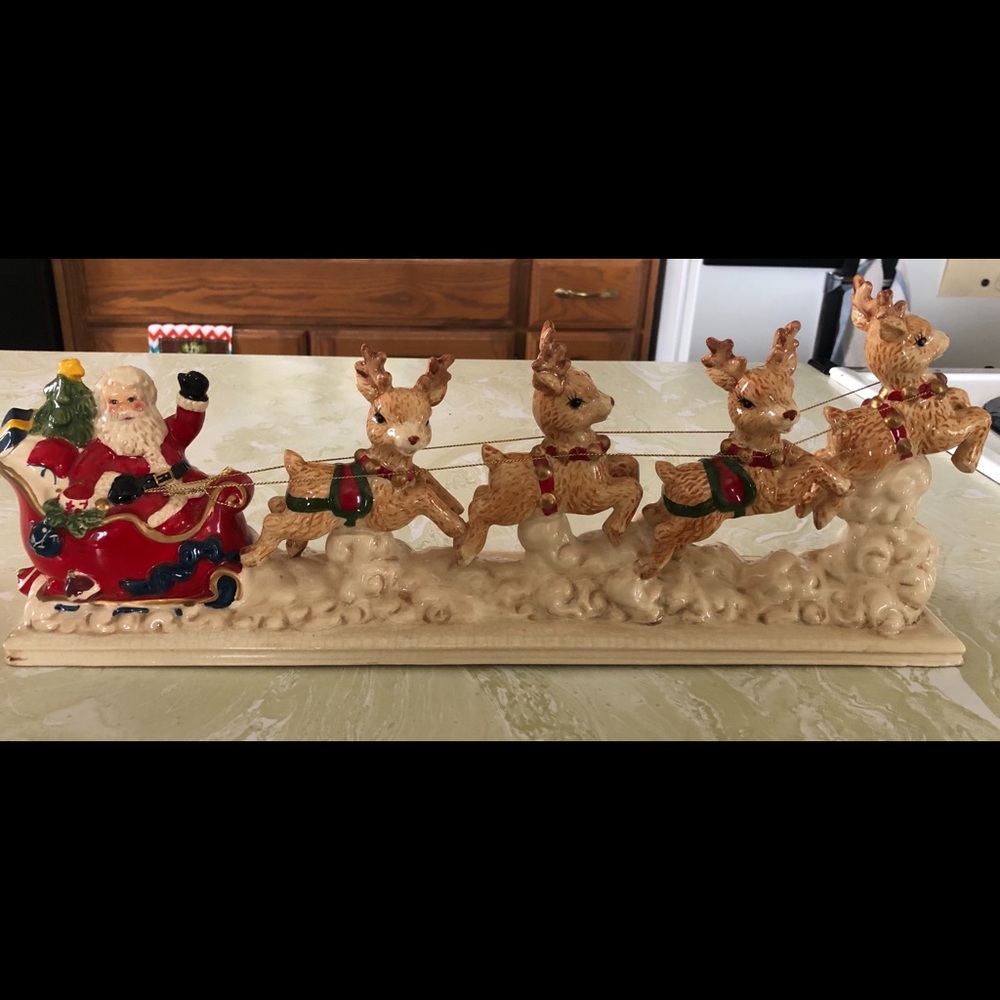 Santa, Sleigh and Reindeer
